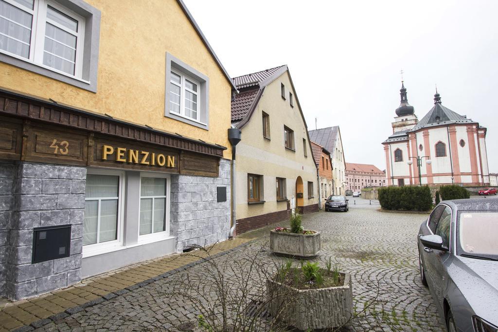 Penzion 43 Bor Luaran gambar